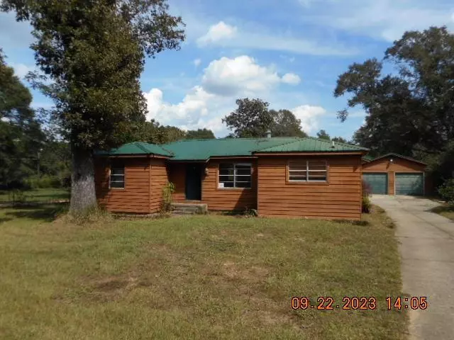 5260 Waltman RD, Wilmer, AL 36587