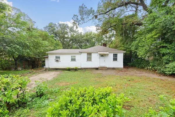 5205 Pineview LN S, Mobile, AL 36608