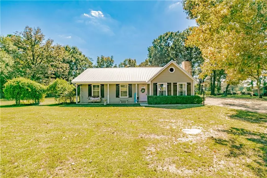 11851 Hc Pierce RD, Wilmer, AL 36587