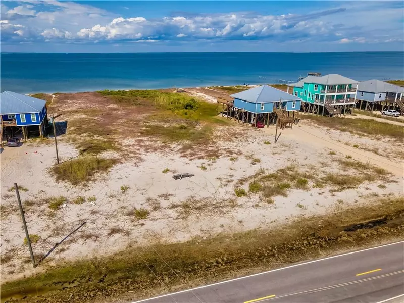 2826 Bienville BLVD, Dauphin Island, AL 36528