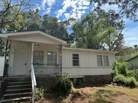 Eight Mile, AL 36613,19 Brucewood DR W