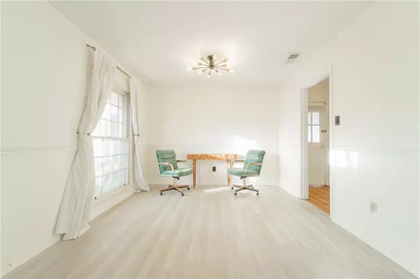 Mobile, AL 36693,3251 Brookline DR W