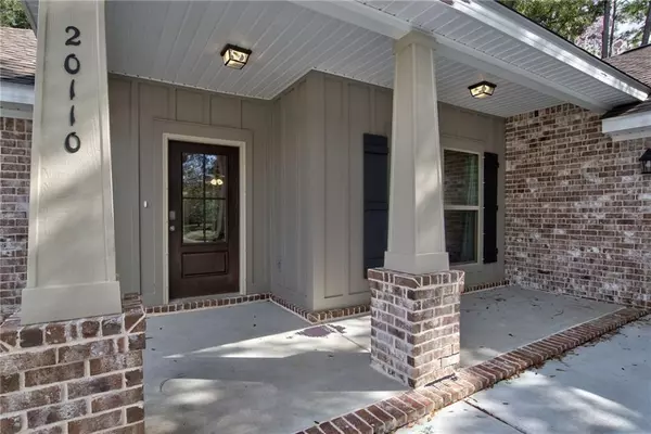 Silverhill, AL 36576,20110 Boulder DR