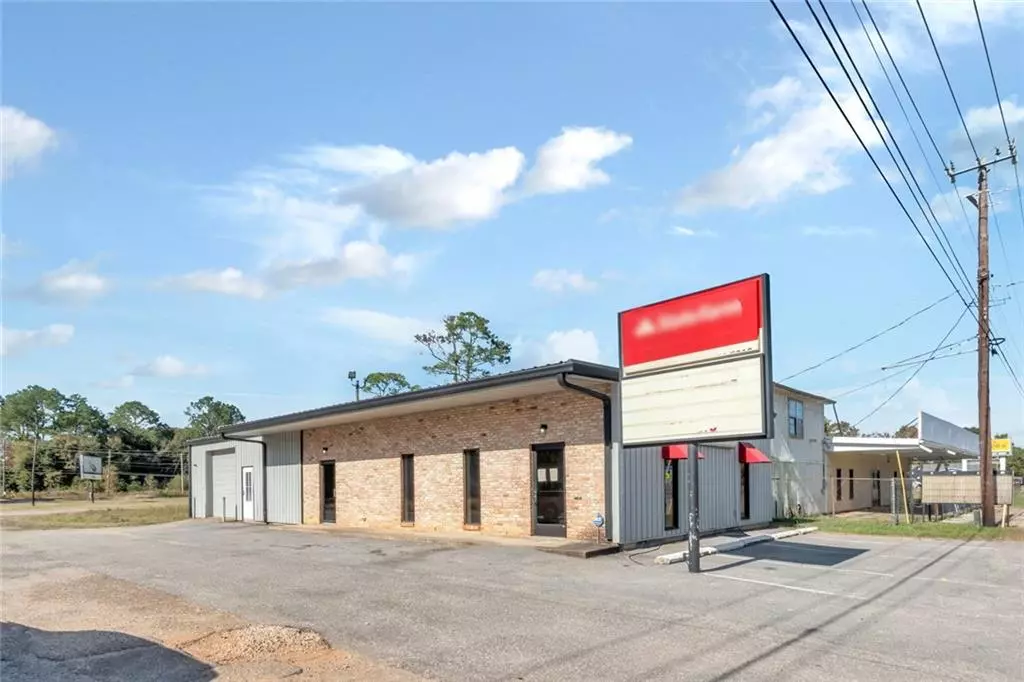 Theodore, AL 36582,5926 Highway 90