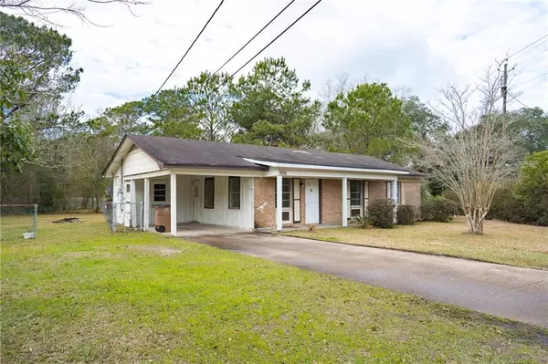 2651 Club House RD, Mobile, AL 36605