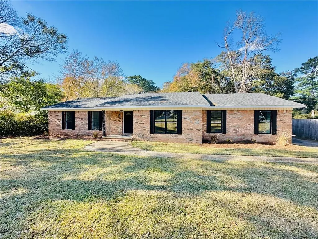 Mobile, AL 36619,4306 Cypress Shores DR