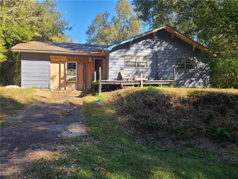 354 3rd PL, Chickasaw, AL 36611