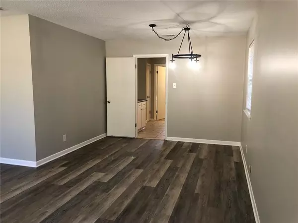 Mobile, AL 36608,108 Vanderbilt DR