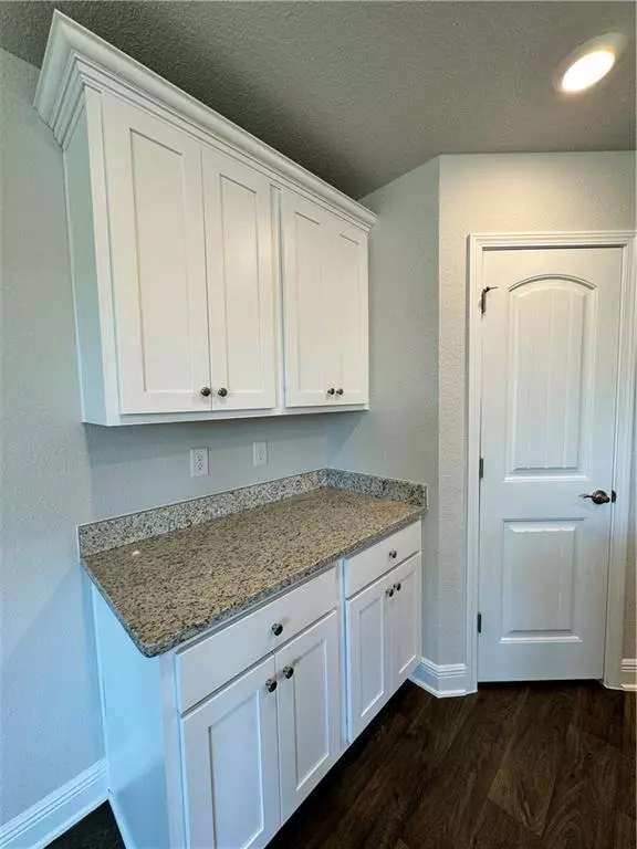 Theodore, AL 36582,7638 Braxton CT