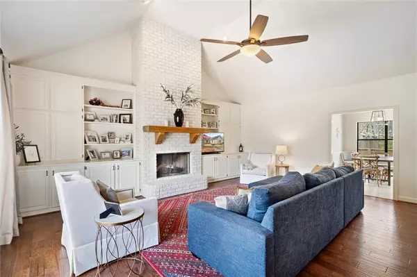 Mobile, AL 36609,1250 Savannah DR