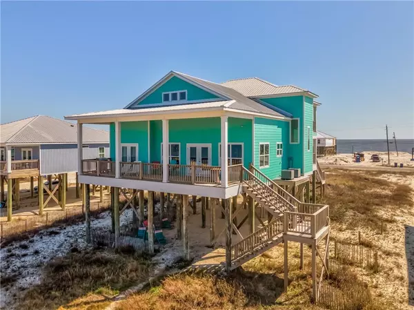 Dauphin Island, AL 36528,2822 Bienville BLVD