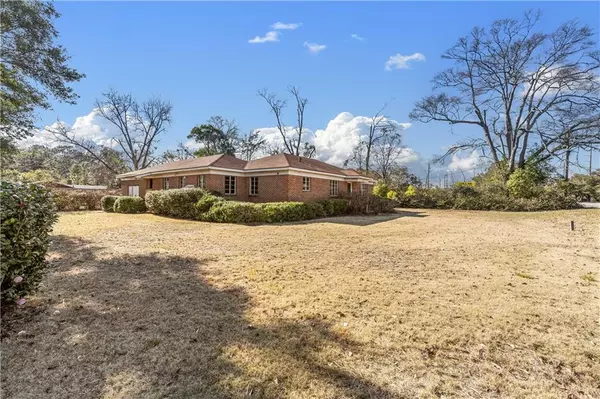 Mobile, AL 36618,5451 Moffett RD