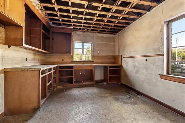 Mobile, AL 36618,5451 Moffett RD