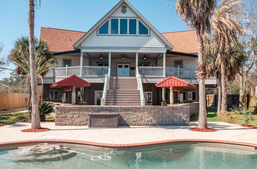 15271 Dauphin Island Pkwy, Coden, AL 36523