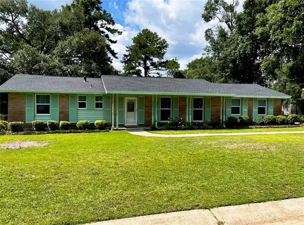 1612 Hillandale DR, Mobile, AL 36693