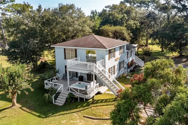 18667 Borck RD, Gulf Shores, AL 36542