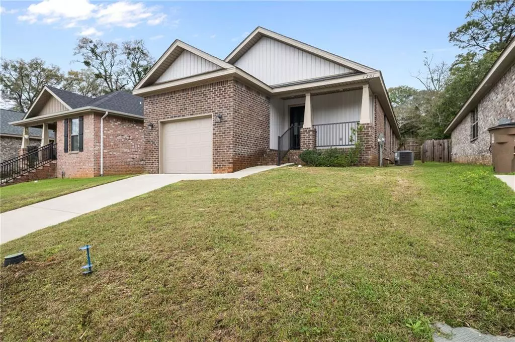 Mobile, AL 36618,1201 Forest Glen DR W