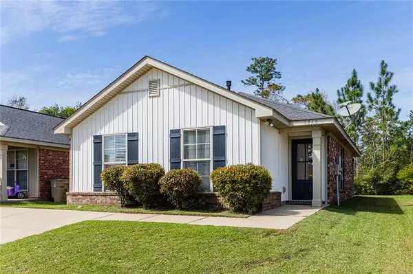 8960 Spring Grove N, Mobile, AL 36695