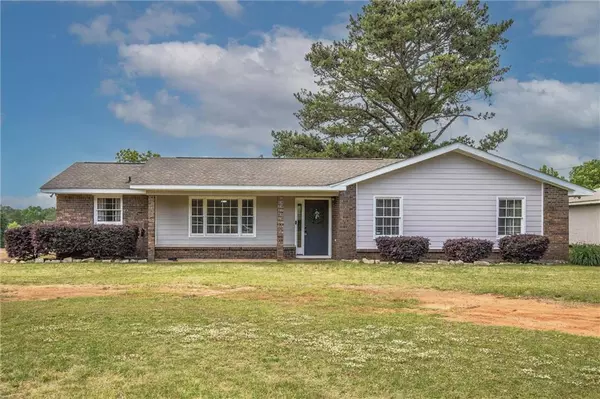 Tallassee, AL 36078,5330 Macedonia RD