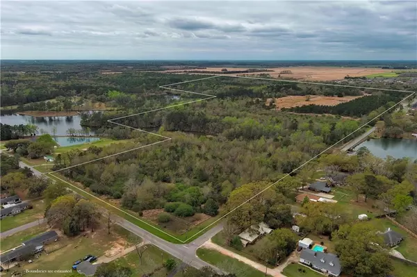 5690 Mcdonald RD, Theodore, AL 36582