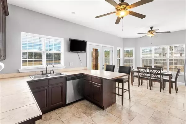 Kiln, MS 39556,17161 Fenton Dedeaux RD