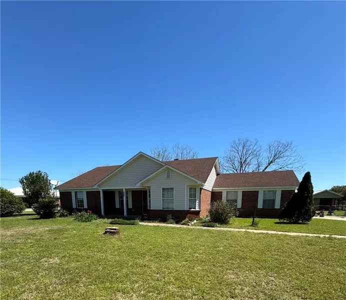 1860 Wilmer RD, Wilmer, AL 36587