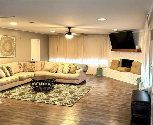 Mobile, AL 36608,6113 St Gallen AVE N