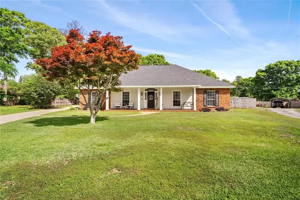 Mobile, AL 36695,1460 Hunters CT