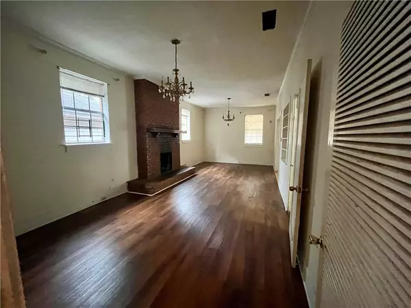 Mobile, AL 36603,554 Cedar AVE