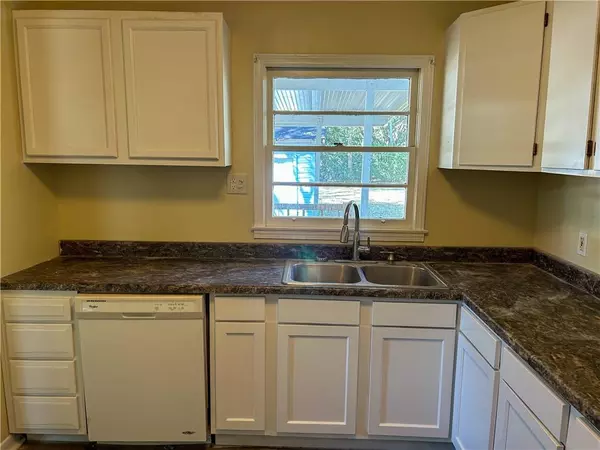 Mobile, AL 36608,1321 Hubert Pierce RD