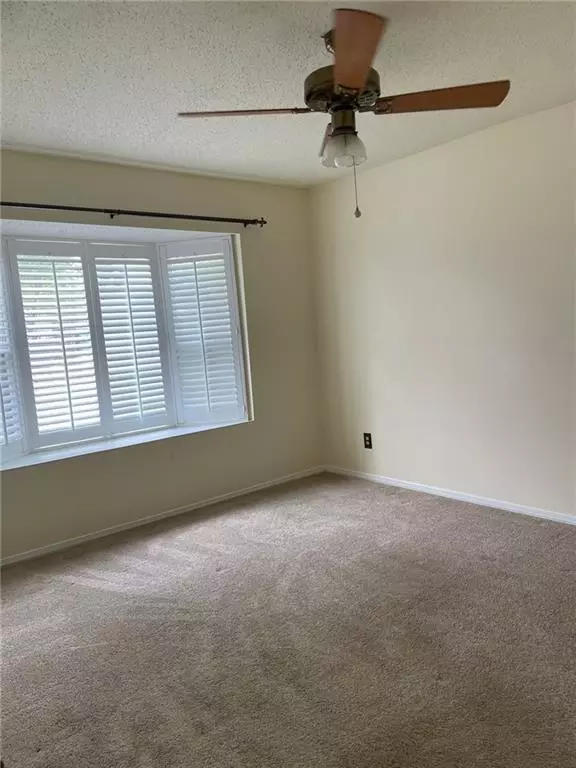 Mobile, AL 36608,6068 Highland CIR N