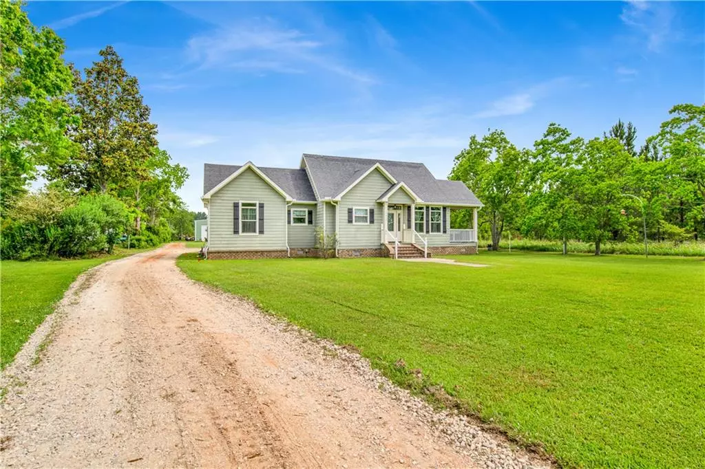 Robertsdale, AL 36567,19611 County Road 64