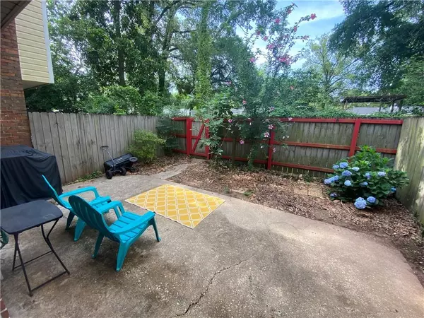 Mobile, AL 36609,4017 Cottage Hill RD #48