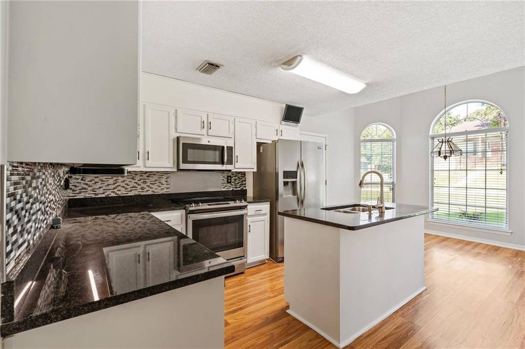 Mobile, AL 36695,1140 Newbury LN W