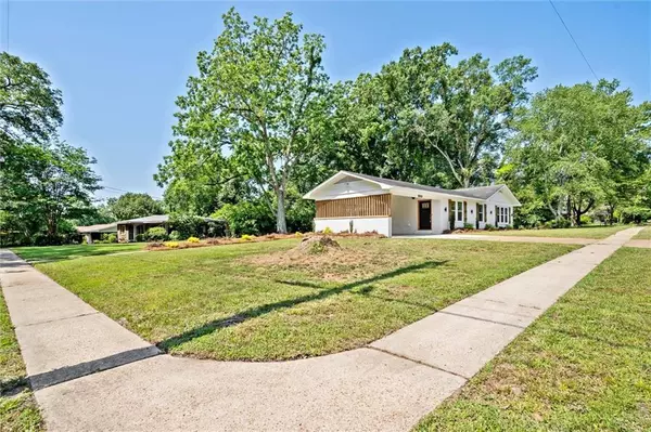 Mobile, AL 36618,4301 Moffett RD