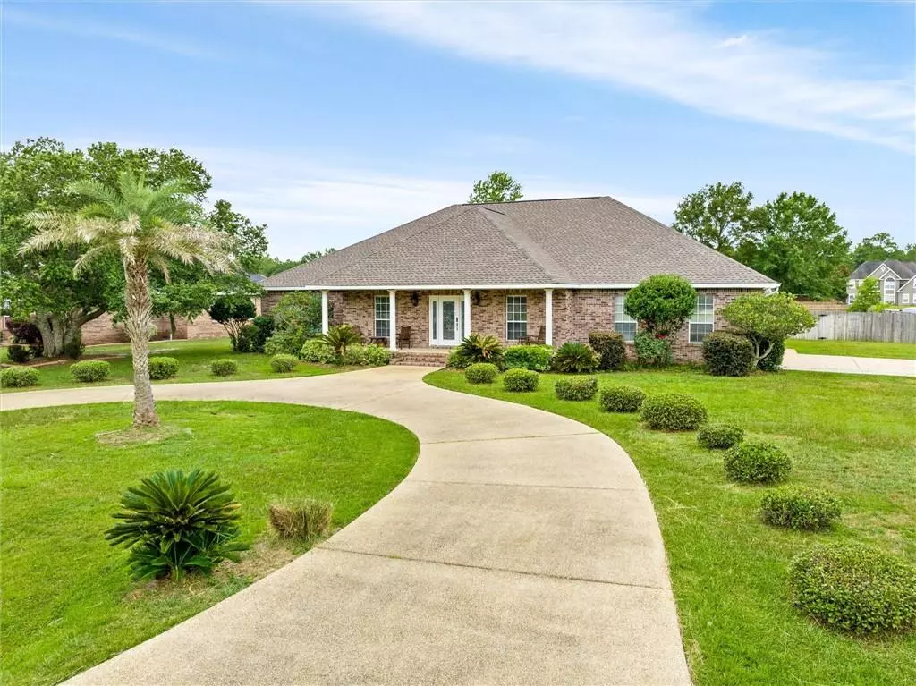 Ocean Springs, MS 39564,1608 Shelby LN