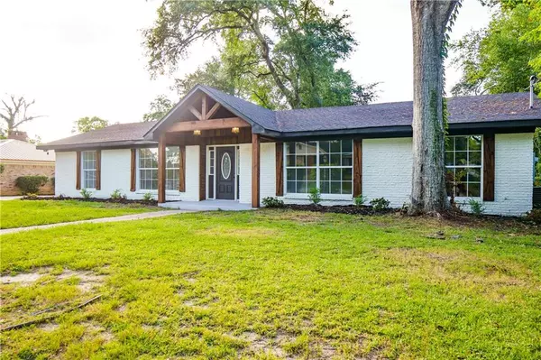 Mobile, AL 36617,2416 Creek Circle DR N