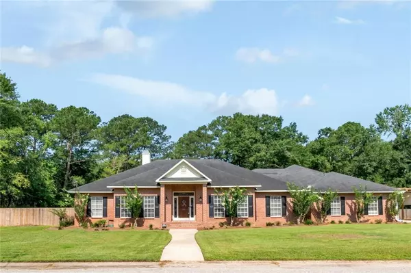 147 Baratara DR, Chickasaw, AL 36611