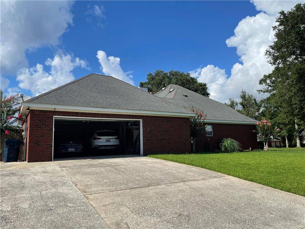 Mobile, AL 36695,1110 Dominion DR E