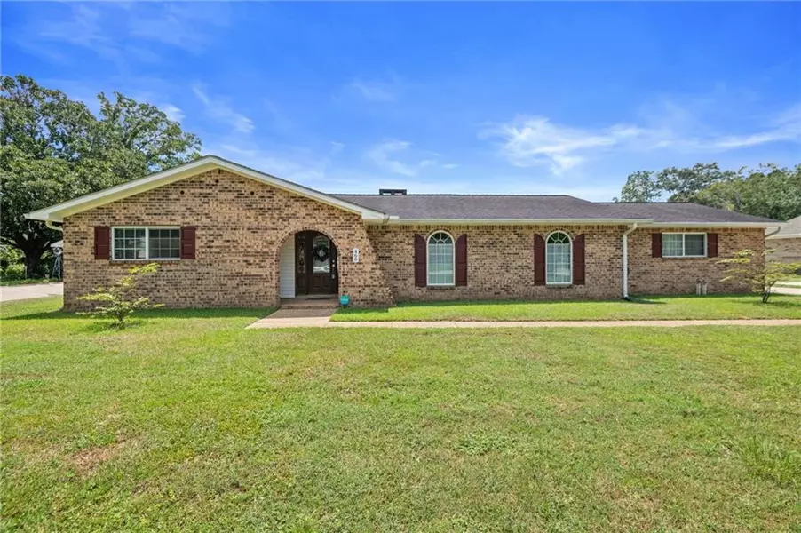 466 Vaughan DR N, Satsuma, AL 36572