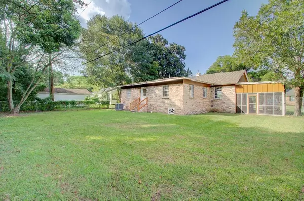 Chickasaw, AL 36611,84 Lee ST