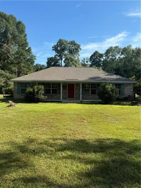 505 Oak Ridge DR, Satsuma, AL 36572