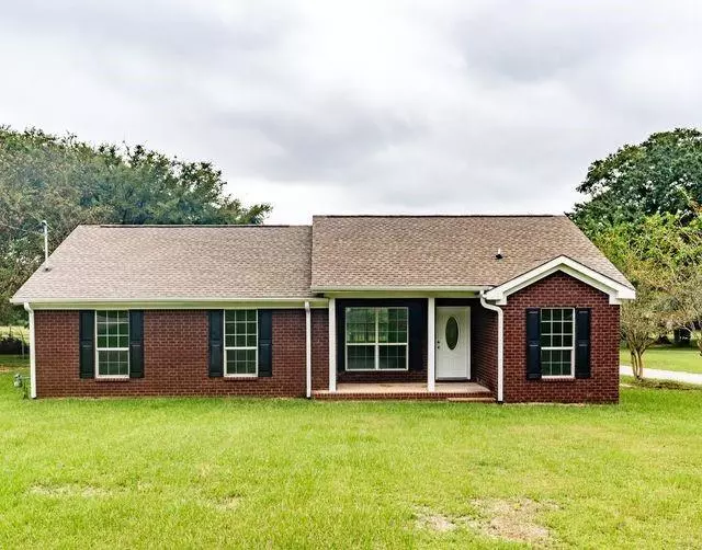 5557 Gibson RD, Mobile, AL 36582