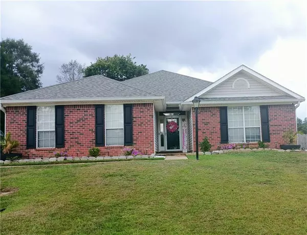 8170 Woodbend DR, Semmes, AL 36575