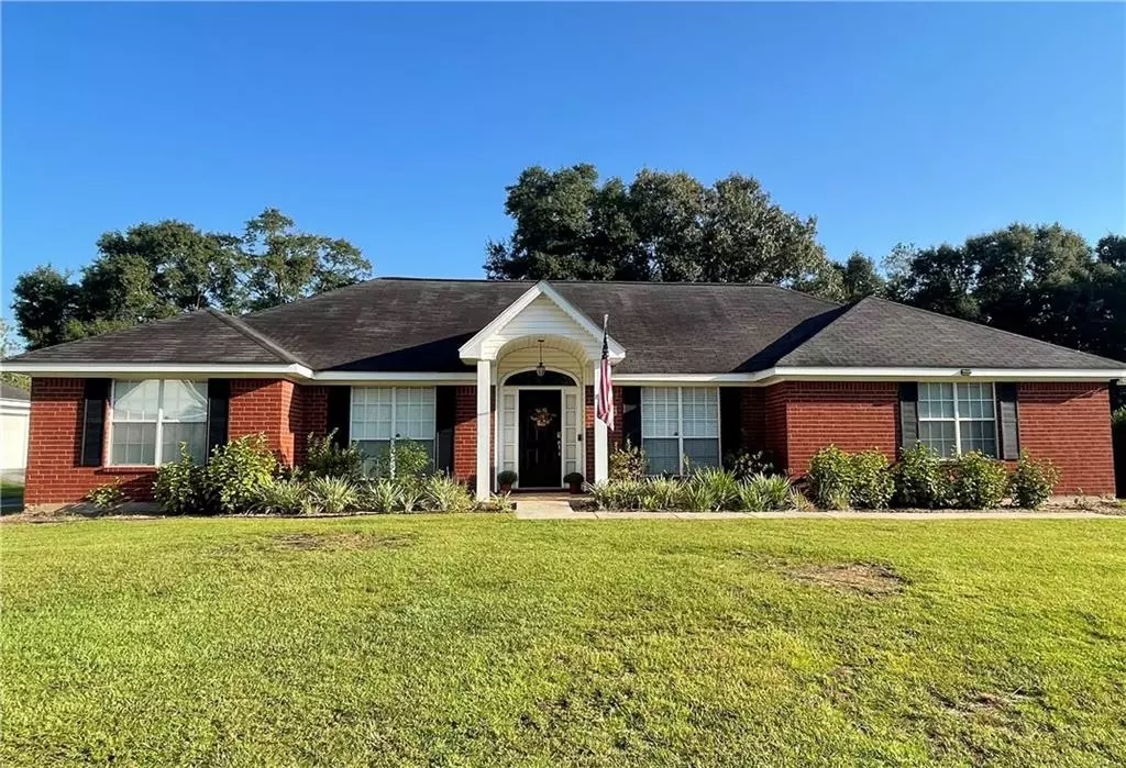 Mobile, AL 36619,7400 Meadow Wood DR