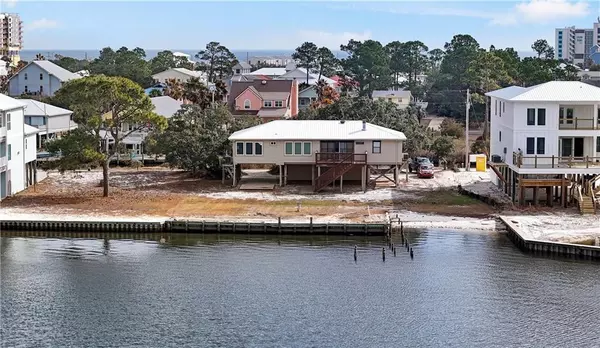 324 Sunrise DR, Gulf Shores, AL 36542