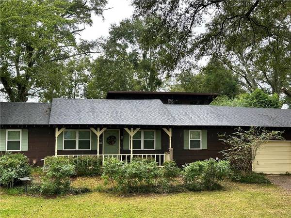 7175 Joe Ching RD W, Semmes, AL 36575