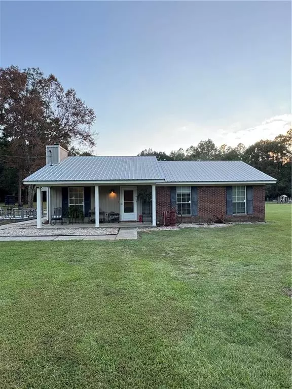 Chunchula, AL 36521,10425 Dereida LN