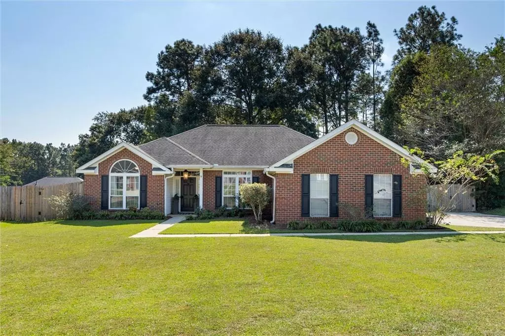 Mobile, AL 36695,9745 Brewster CT