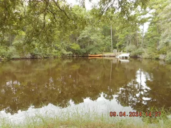 Bayou La Batre, AL 36509,8110 Hemley ST